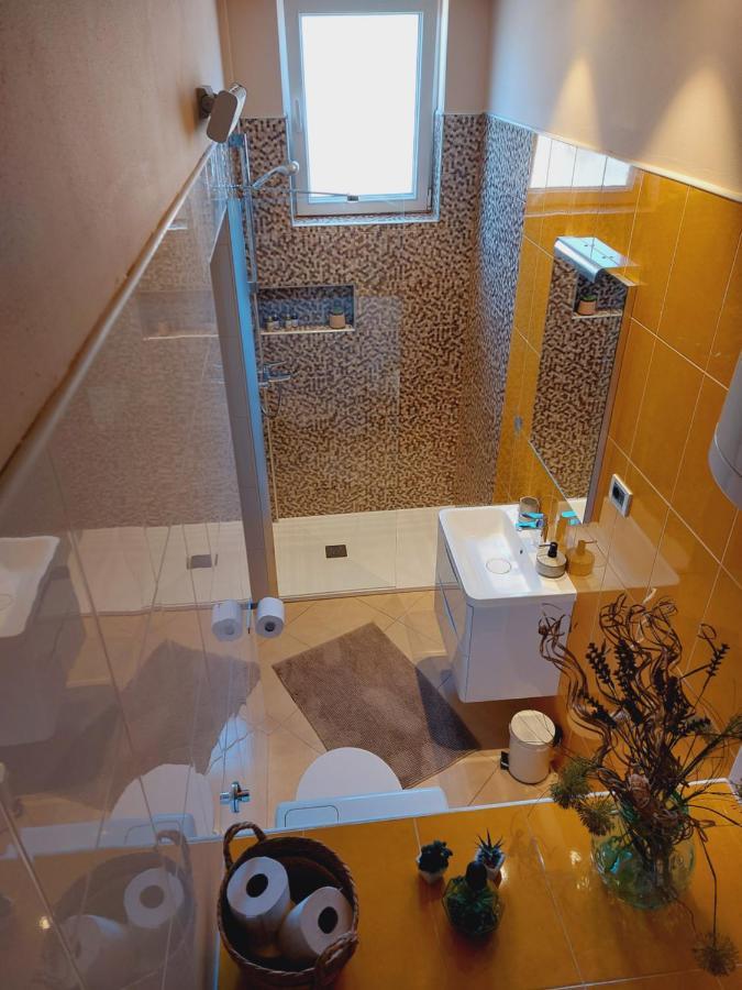 Room And Apartments Antea Rovinj Exterior foto
